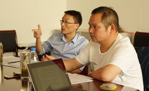 铁中快运03月总结会议召开.png